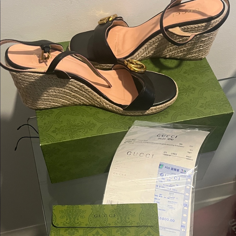 Gucci Black and Tan Wedge Sandals